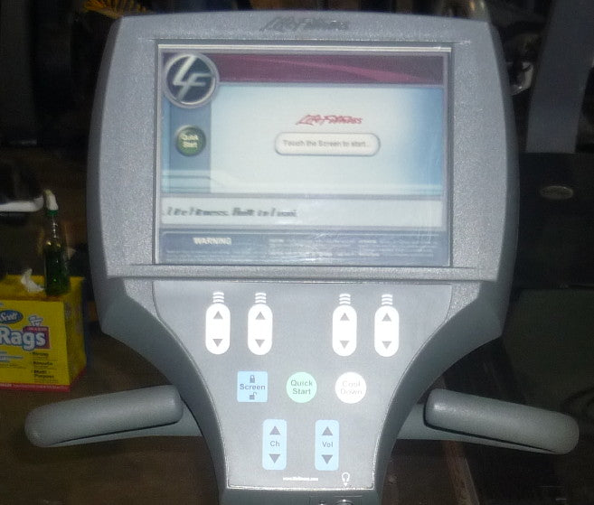 Life Fitness 95Re Recumbent Bike with Integrated LCD TV and touchscreen display