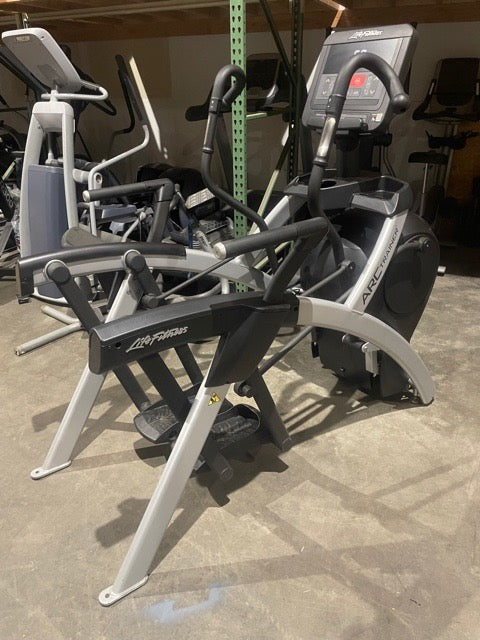 Life Fitness Integrity SL Arc Trainer BRAND NEW Condition