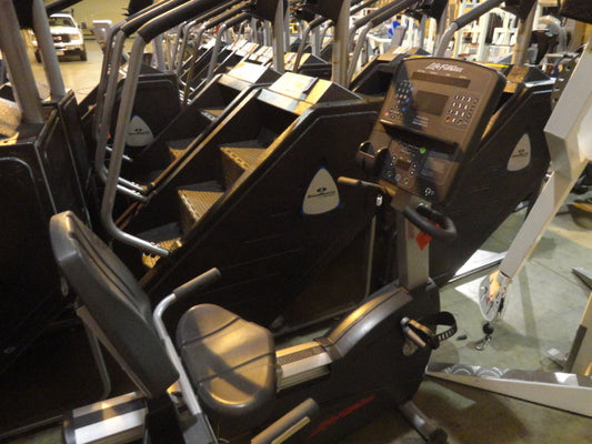Life Fitness Integrity Series Recumbent Bike