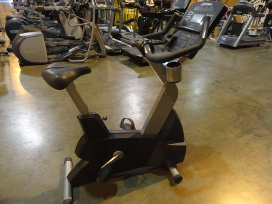 Life Fitness Integrity Series Upright Bike