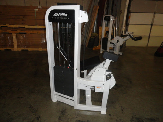 Life Fitness Pro 2 SE Seated Leg Extension