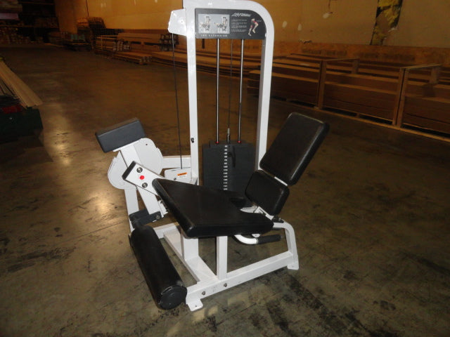 Life Fitness Pro 2 SE Seated Leg Extension