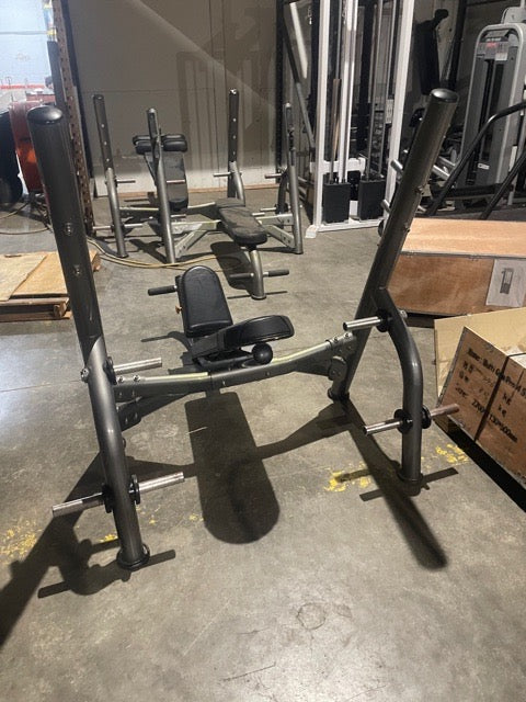 Matrix Aura Incline Bench Press – Midwest Used Fitness Equipment