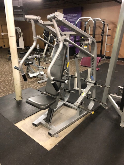 Nautilus XPload Vertical Chest Press Plate Loaded P3VC