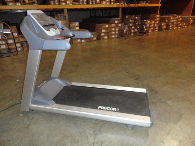 Precor 932i Experience Series Treadmill