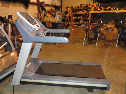 Precor 885i TRM P30 Treadmill