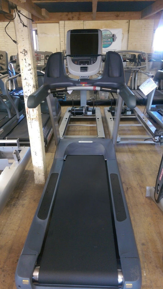 Precor TRM 885i P80 Treadmill