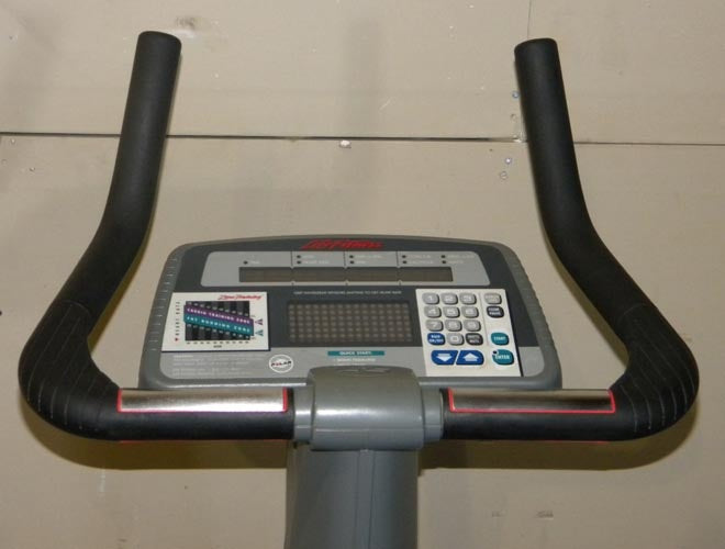 Life Cycle LC9100HR Upright Bike