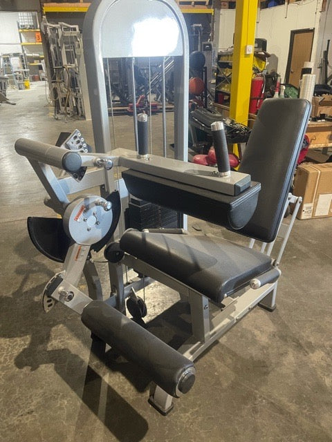 Muscle D Seated Leg Curl/Leg Extension (dual combo machine)